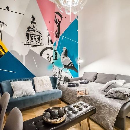 Bpr Colorlib Art Apartment Budapest Bagian luar foto