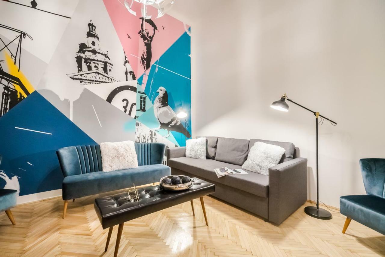Bpr Colorlib Art Apartment Budapest Bagian luar foto
