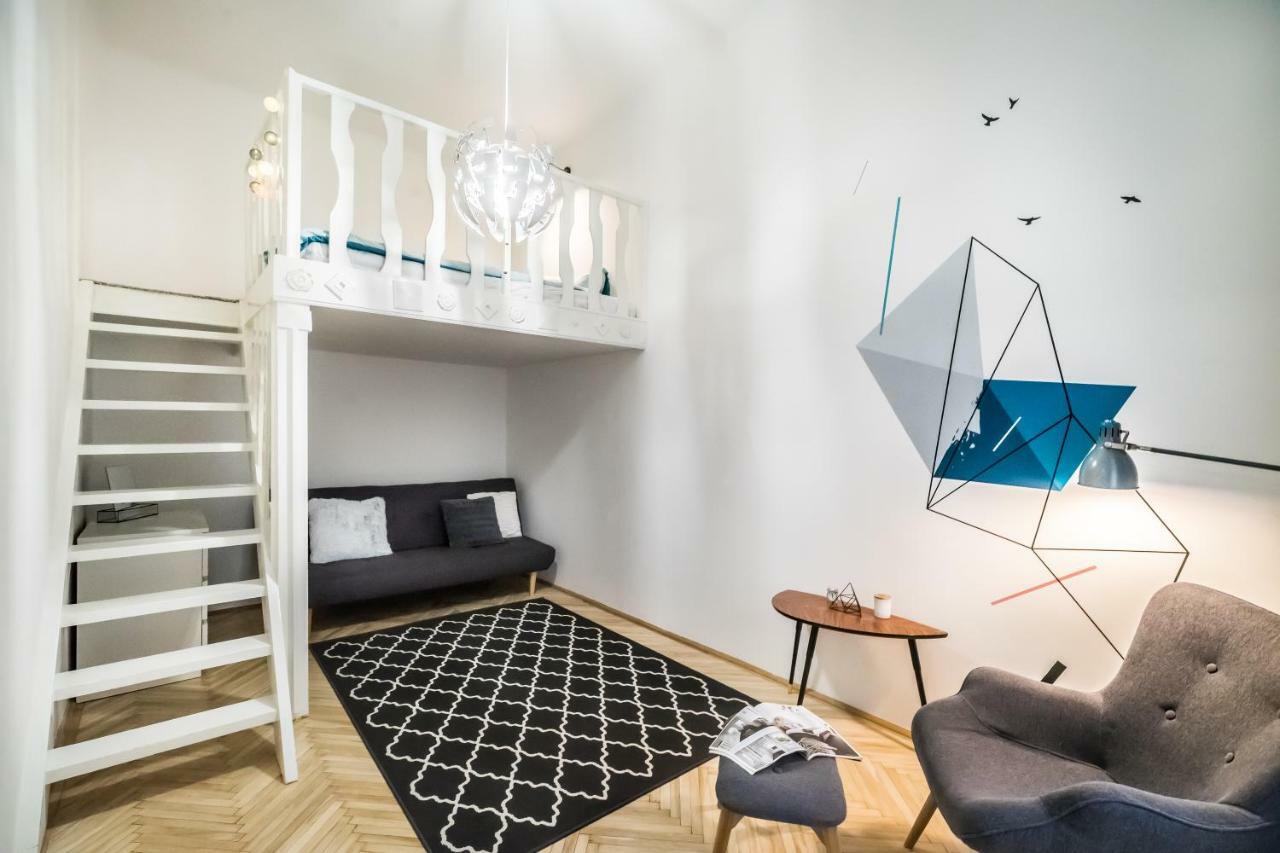 Bpr Colorlib Art Apartment Budapest Bagian luar foto