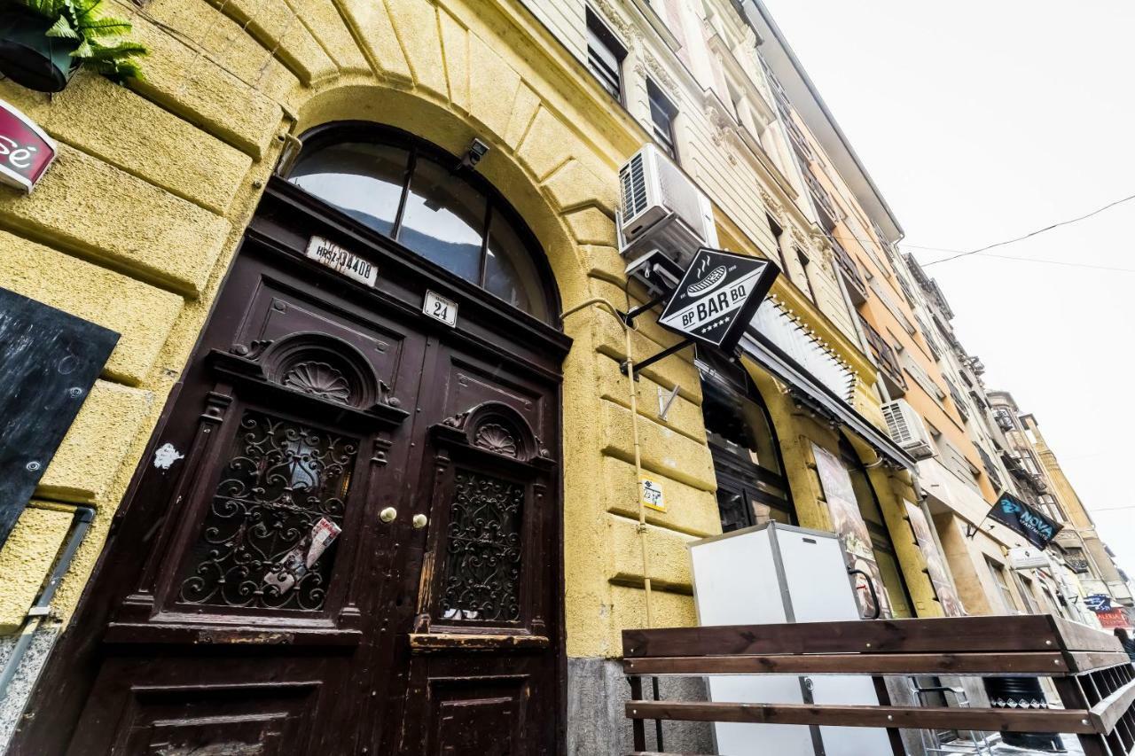 Bpr Colorlib Art Apartment Budapest Bagian luar foto